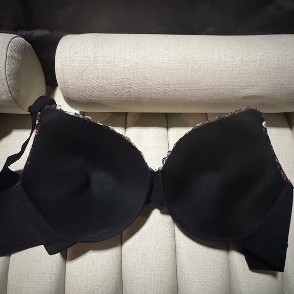NWT La vie en rose black floral lace bra size 40E - Picture 3 of 4